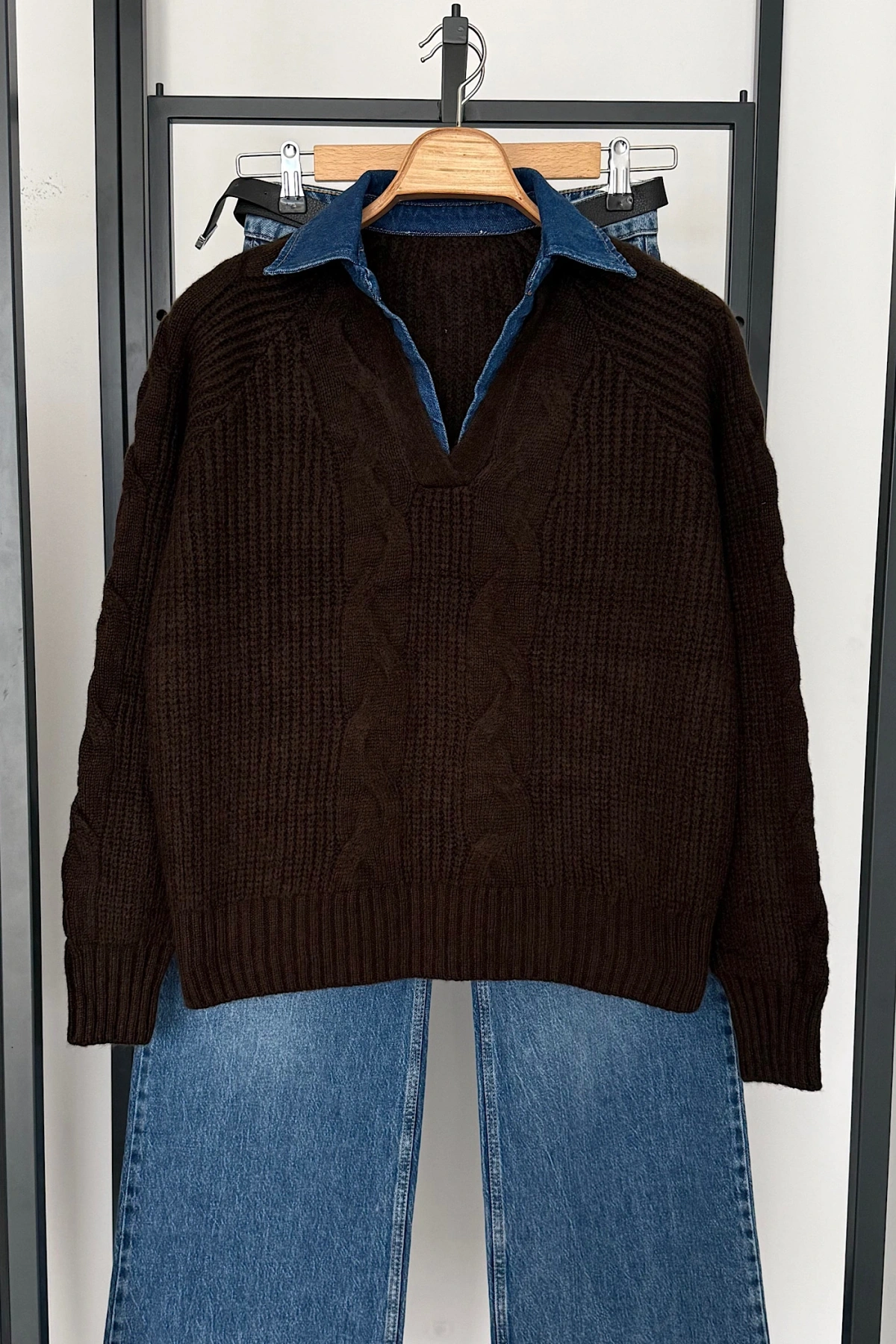 Yakası Kot Kazak Koyu Kahve-Mavi