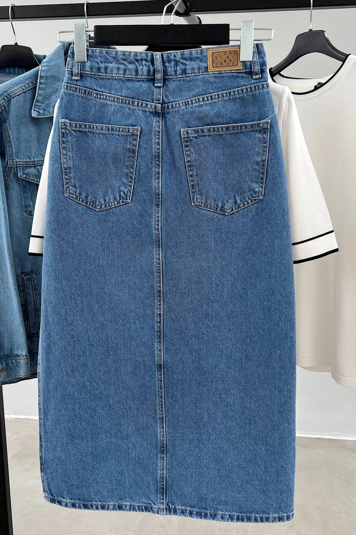 Side Deep Slit Denim Skirt