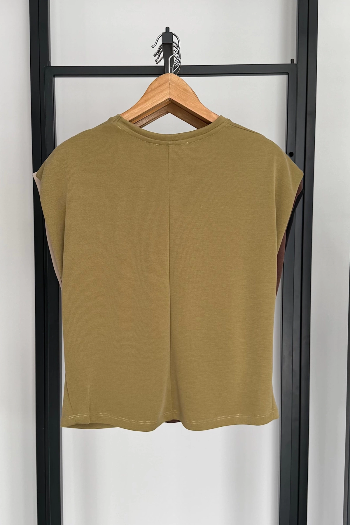 Yandan Pile Detaylı T-Shirt Olive