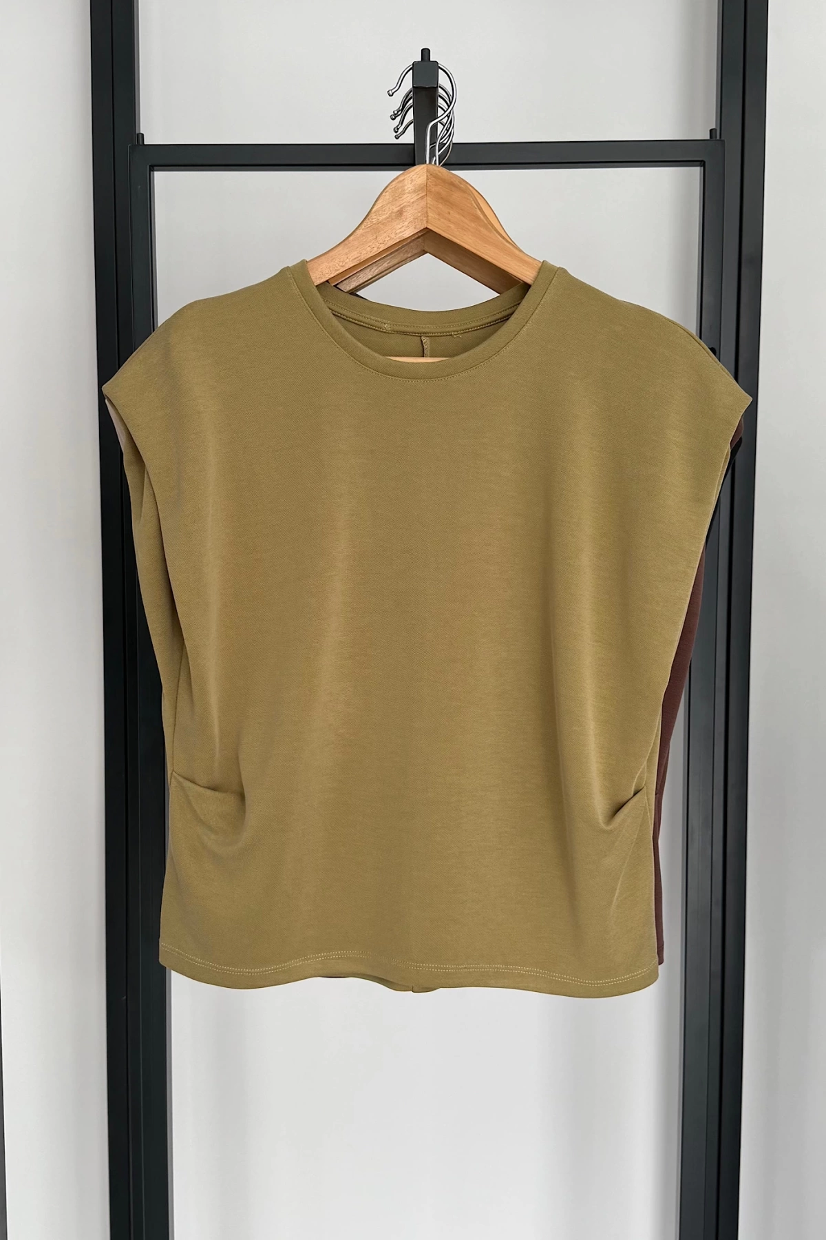 Yandan Pile Detaylı T-Shirt Olive