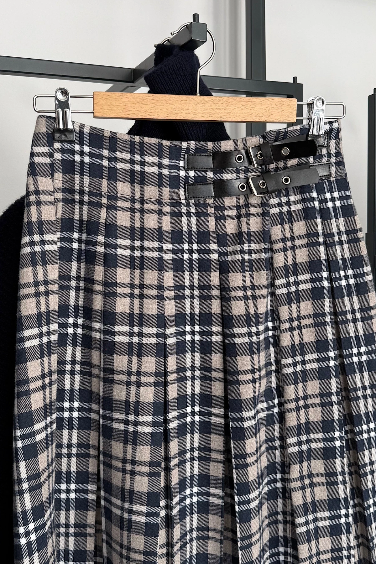 Yandan Yırtmaçlı İskoç Etek Lacivert-Bej