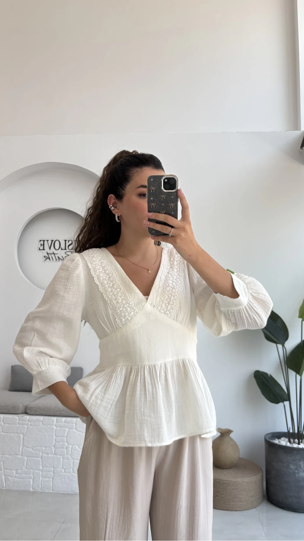 1034 - Freesia Dantel Detay Müslin Bluz - Kırık Beyaz