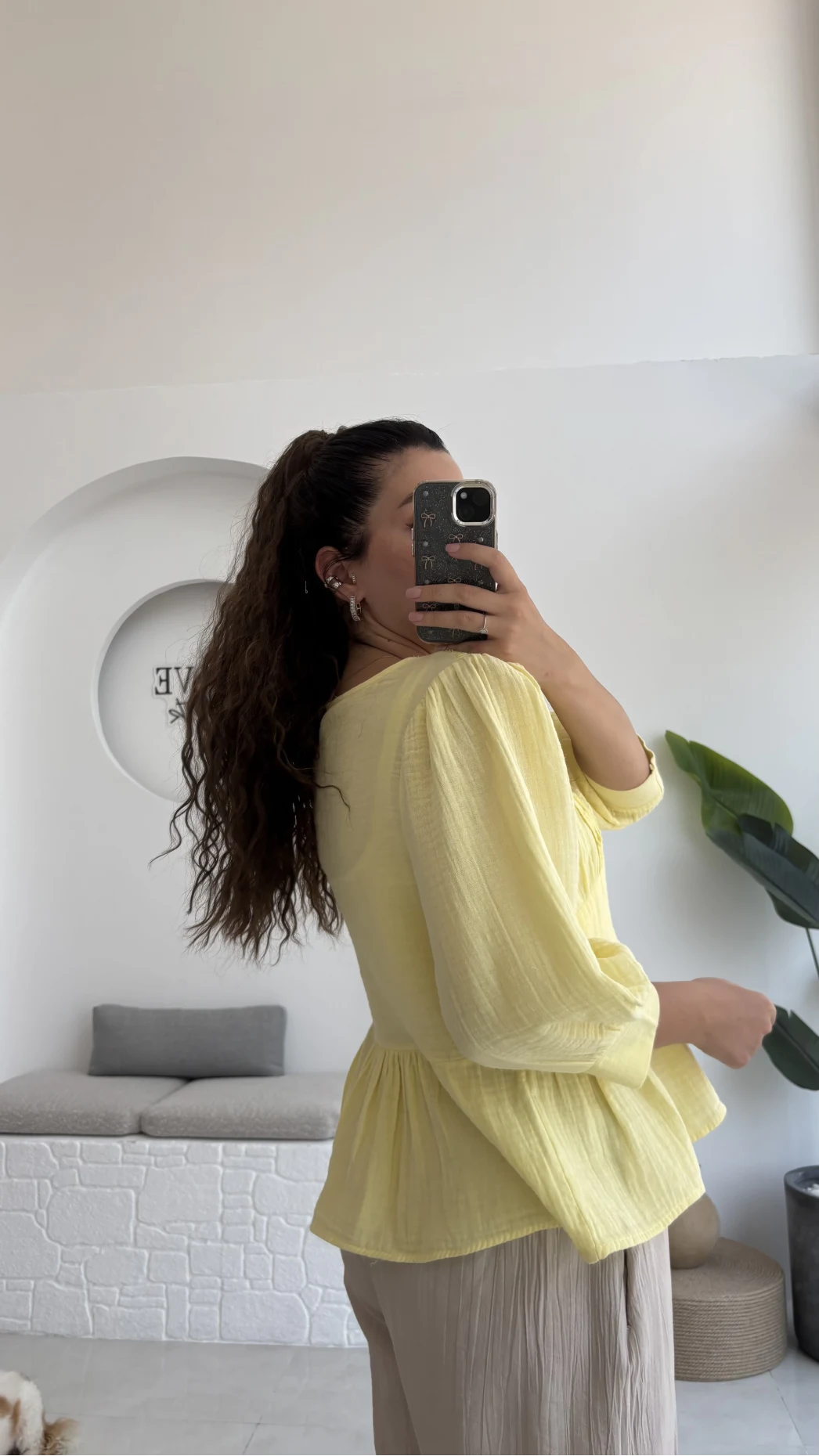 1034 - Freesia Dantel Detay Müslin Bluz - Sarı