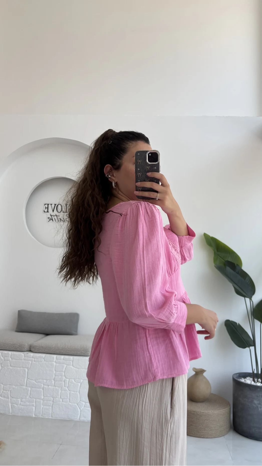 1034 - Freesia Dantel Detay Müslin Bluz - Şeker Pembesi