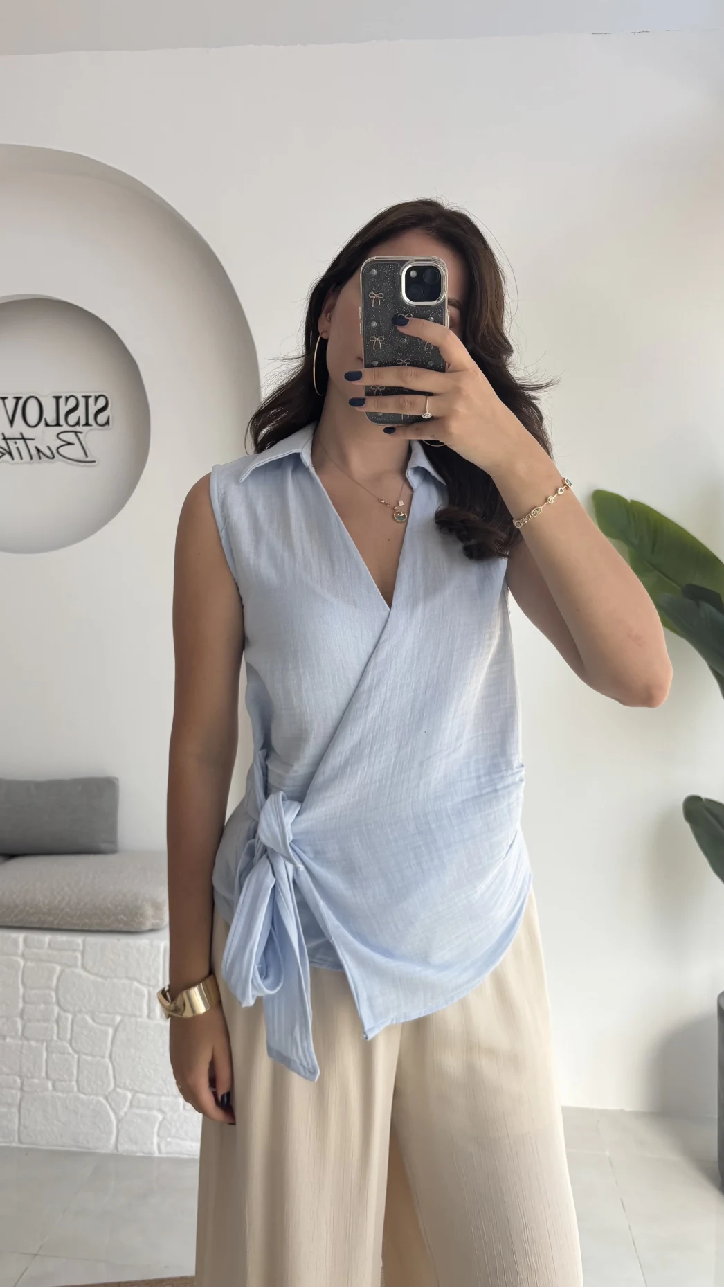 1036 - Rarity Polo Yaka Sıfır Kol Müslin Bluz - Bebe Mavisi