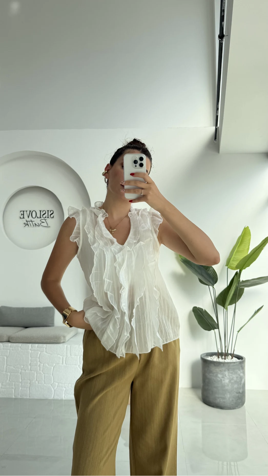 2119 - Julie Sıfır Kol Fırfırlı Gömlek - Beyaz