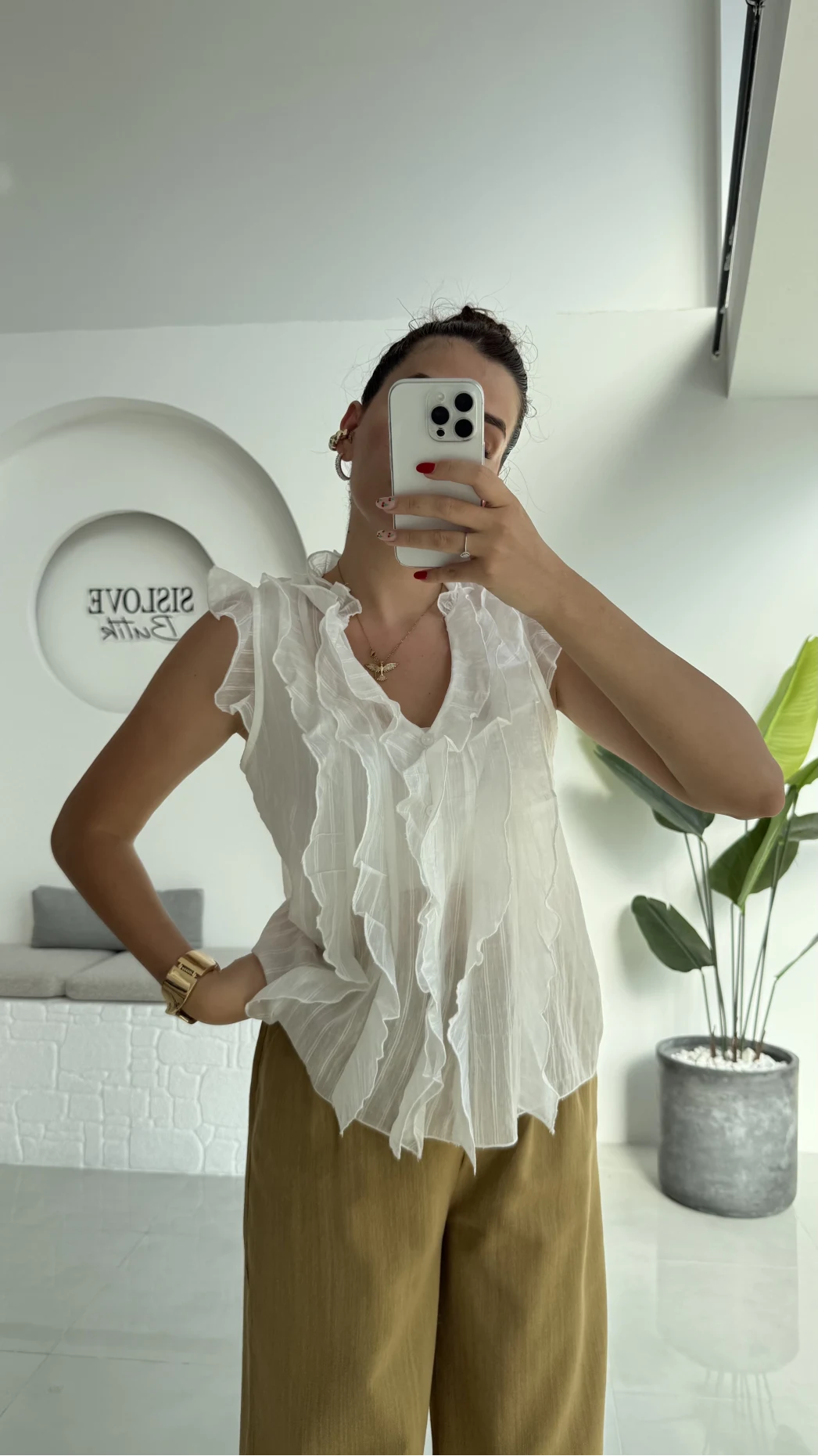 2119 - Julie Sıfır Kol Fırfırlı Gömlek - Beyaz