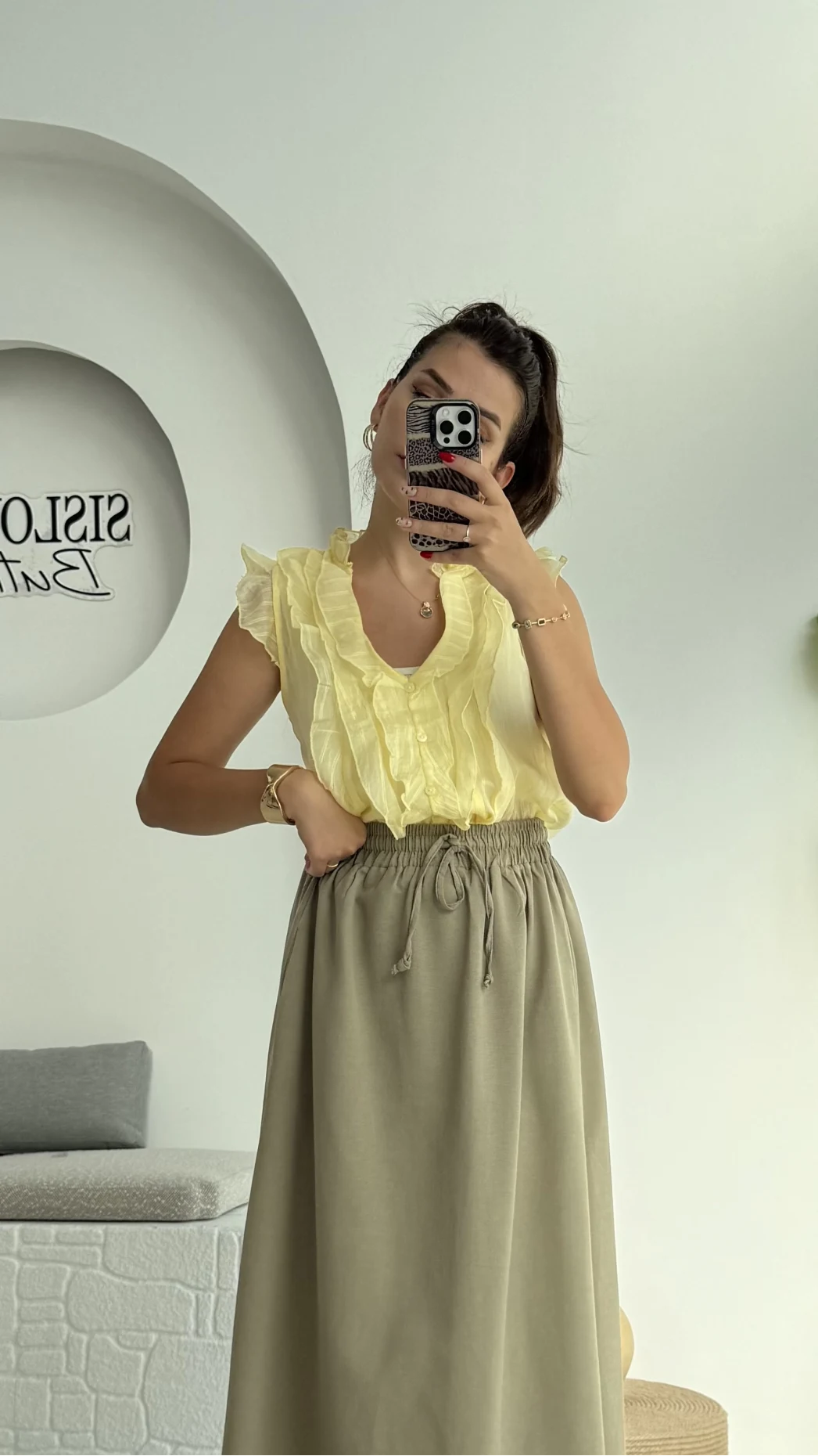 2119 - Julie Sıfır Kol Fırfırlı Gömlek - Sarı