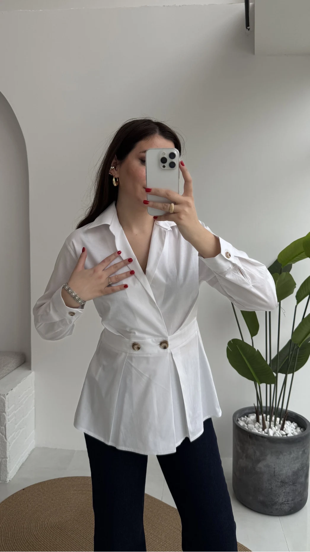 Coquette Pile Detay Düğmeli Kısa Bluz - Beyaz - Kod: 5426