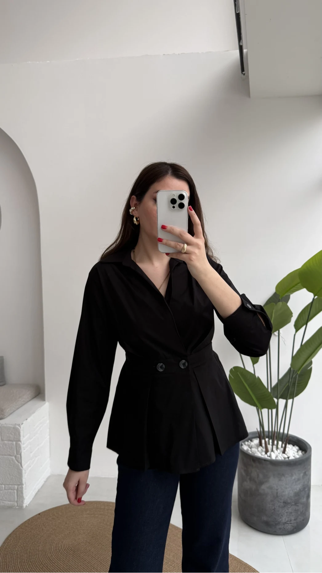 Coquette Pile Detay Düğmeli Kısa Bluz - Siyah - Kod: 5426