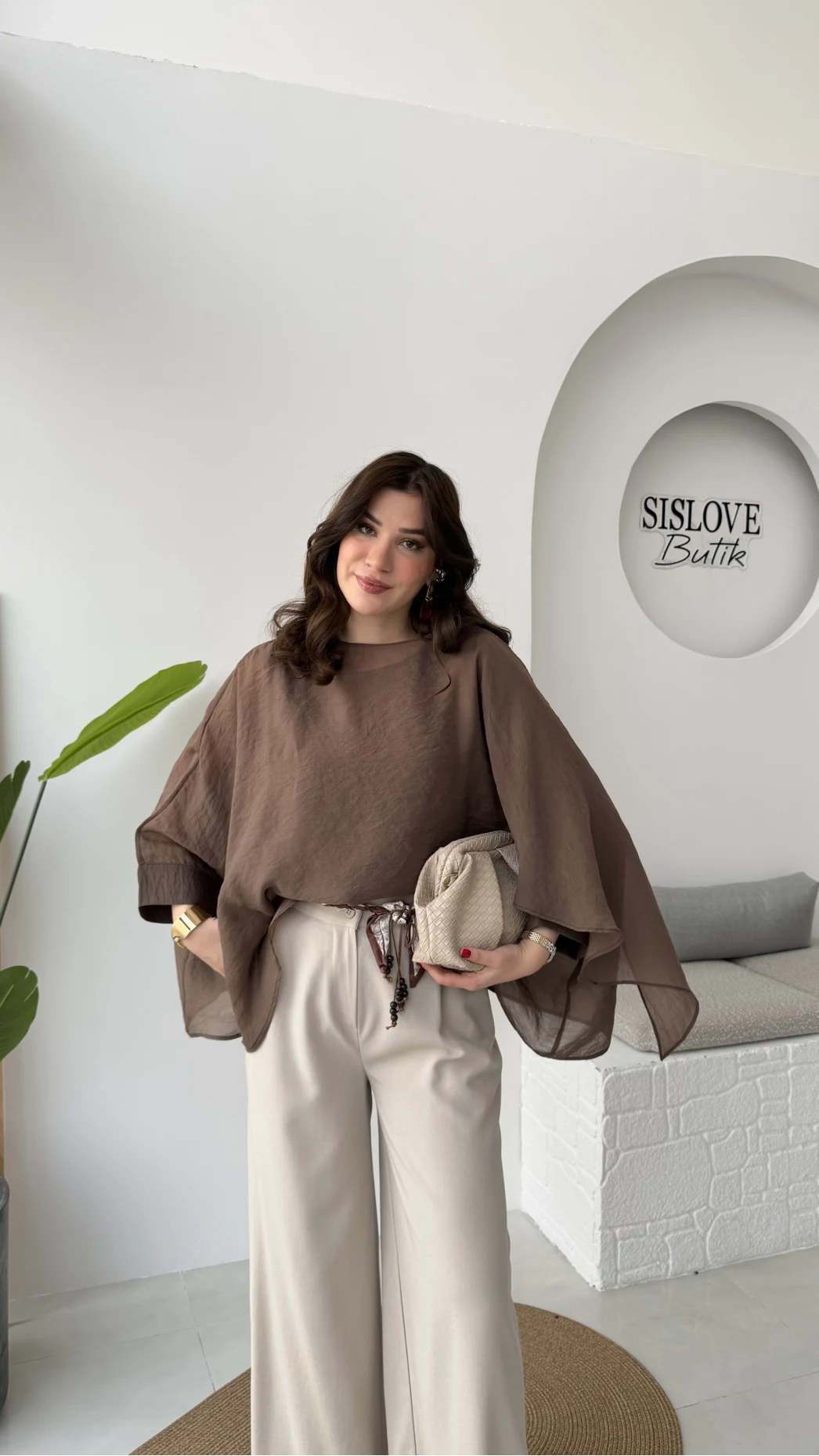 Ön Sipariş - Uçuşan Pelerin Bluz - Kahverengi - Kod: 5026