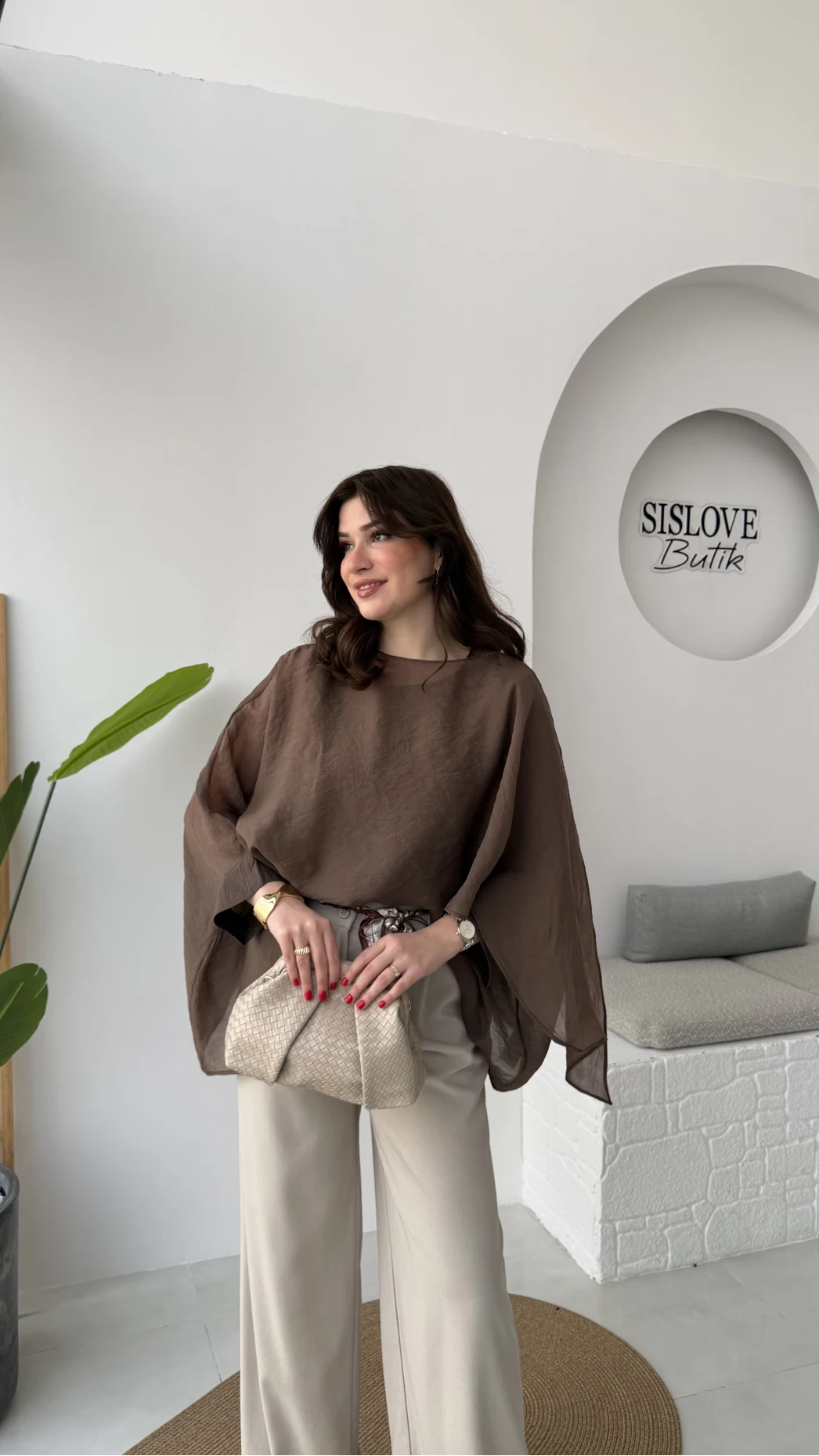 Ön Sipariş - Uçuşan Pelerin Bluz - Kahverengi - Kod: 5026