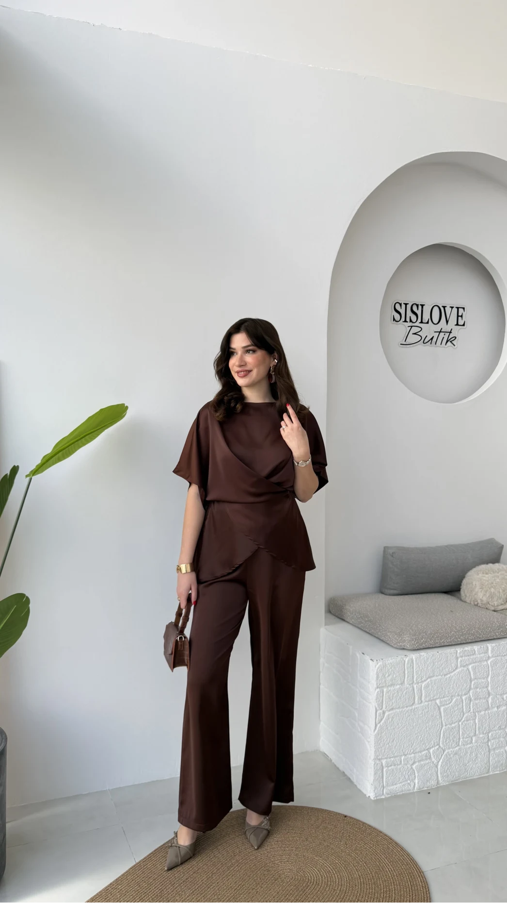 Elodia Kısa Kol Bağlamalı Saten Takım - Acı Kahve