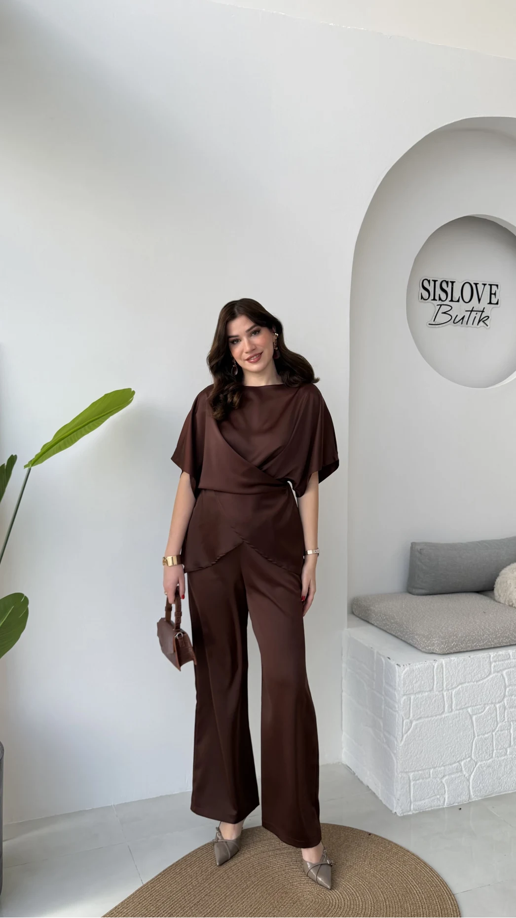 Elodia Kısa Kol Bağlamalı Saten Takım - Acı Kahve