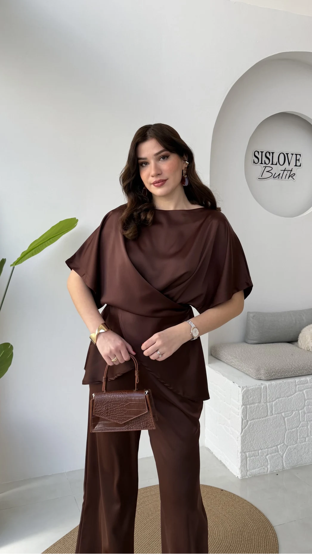 Elodia Kısa Kol Bağlamalı Saten Takım - Acı Kahve