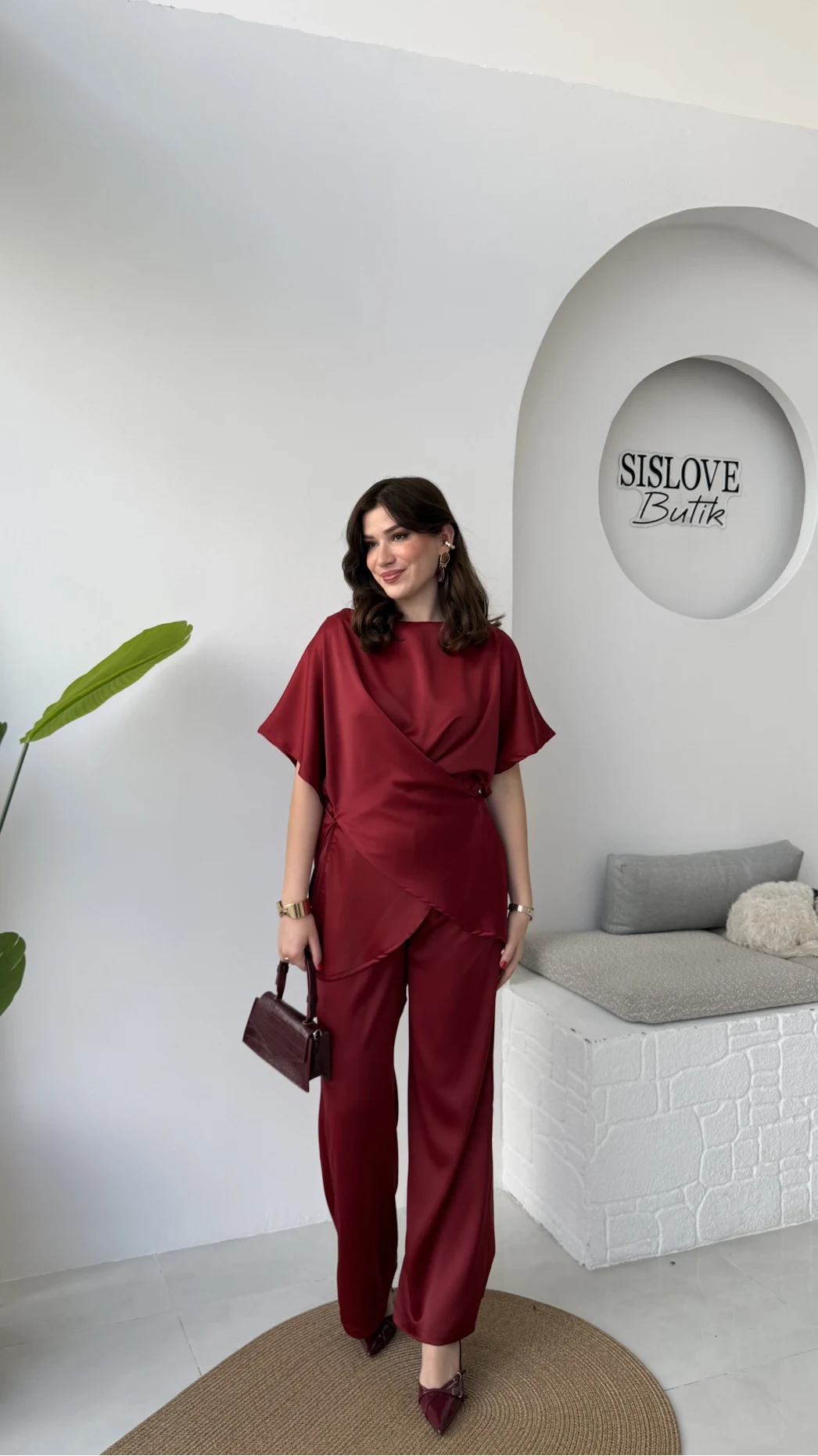 Elodia Kısa Kol Bağlamalı Saten Takım - Bordo