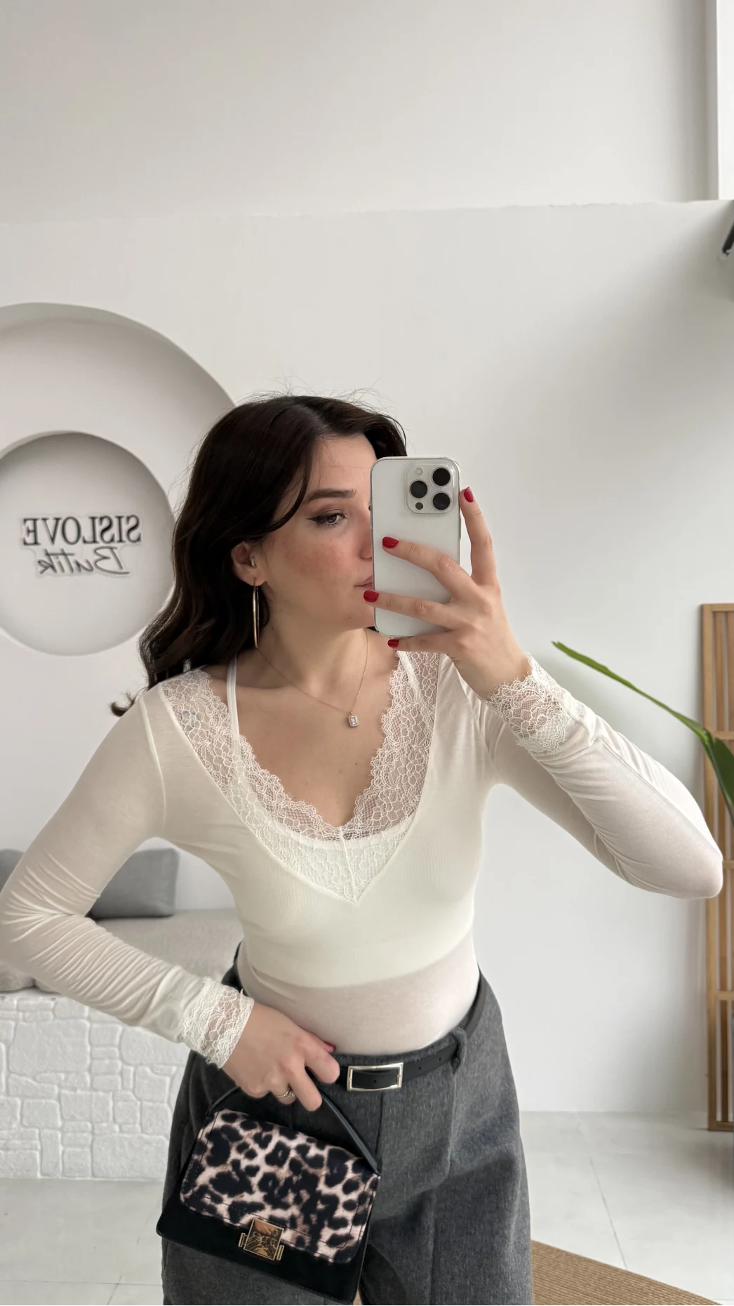 V Yaka Dantel Detay Kaşmir Bluz - Ekru - Kod: 32311