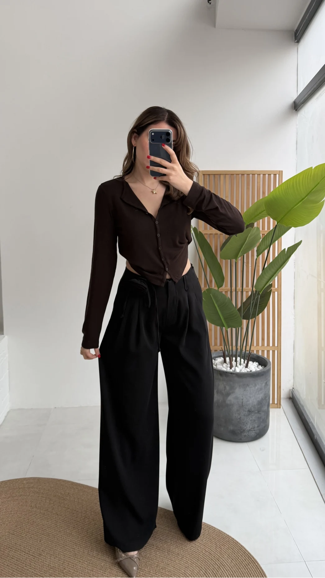 Gül Detay Bağcıklı Pantolon - Siyah - Kod: 3902