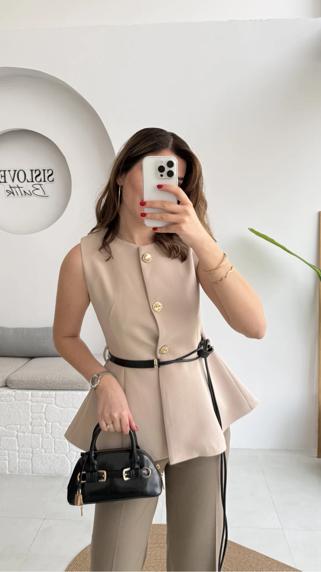 Kemer Detay Gold Düğmeli Yelek - Taş - Kod: 9682