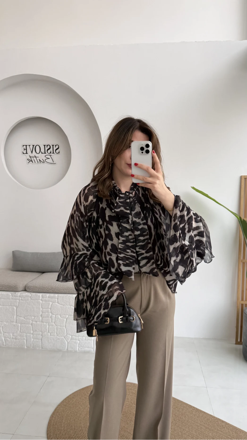 Velma Fular Bağlamalı Desenli Şifon Bluz - Siyah - Kod: 5024