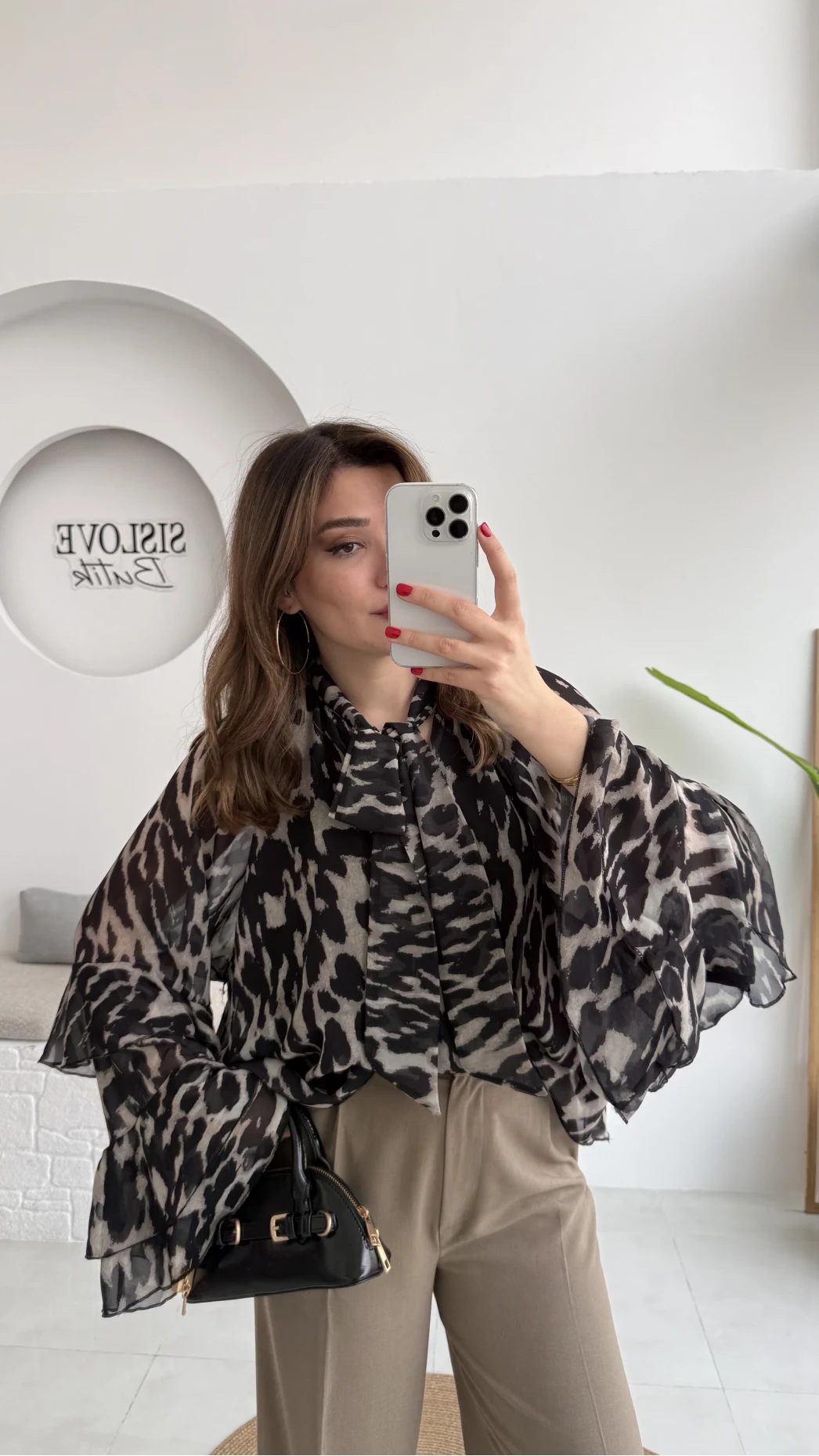 Velma Fular Bağlamalı Desenli Şifon Bluz - Siyah - Kod: 5024