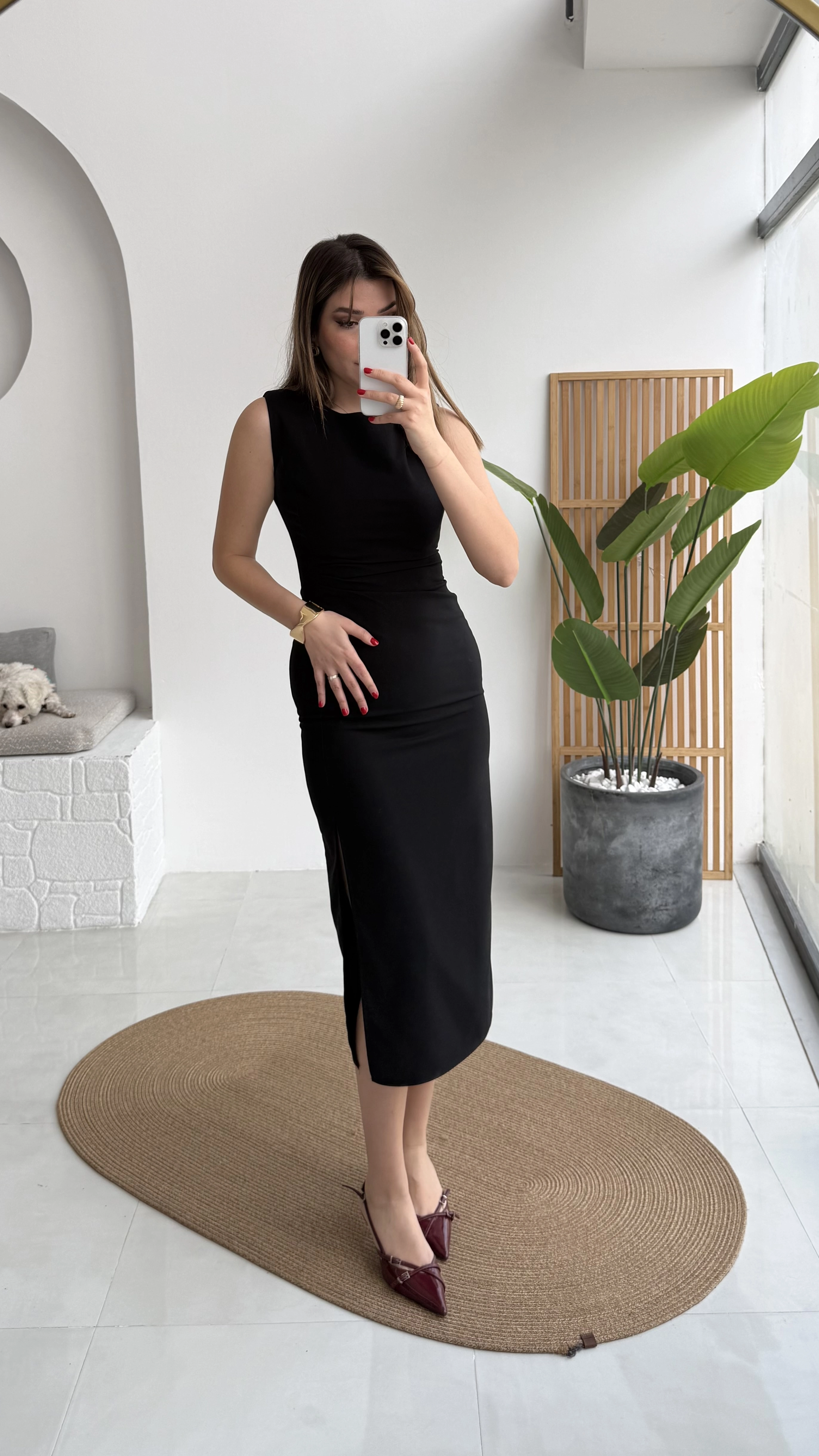 Jenny Pile Detay Yırtmaçlı Sıfır Kol Elbise - Siyah - Kod: 0572