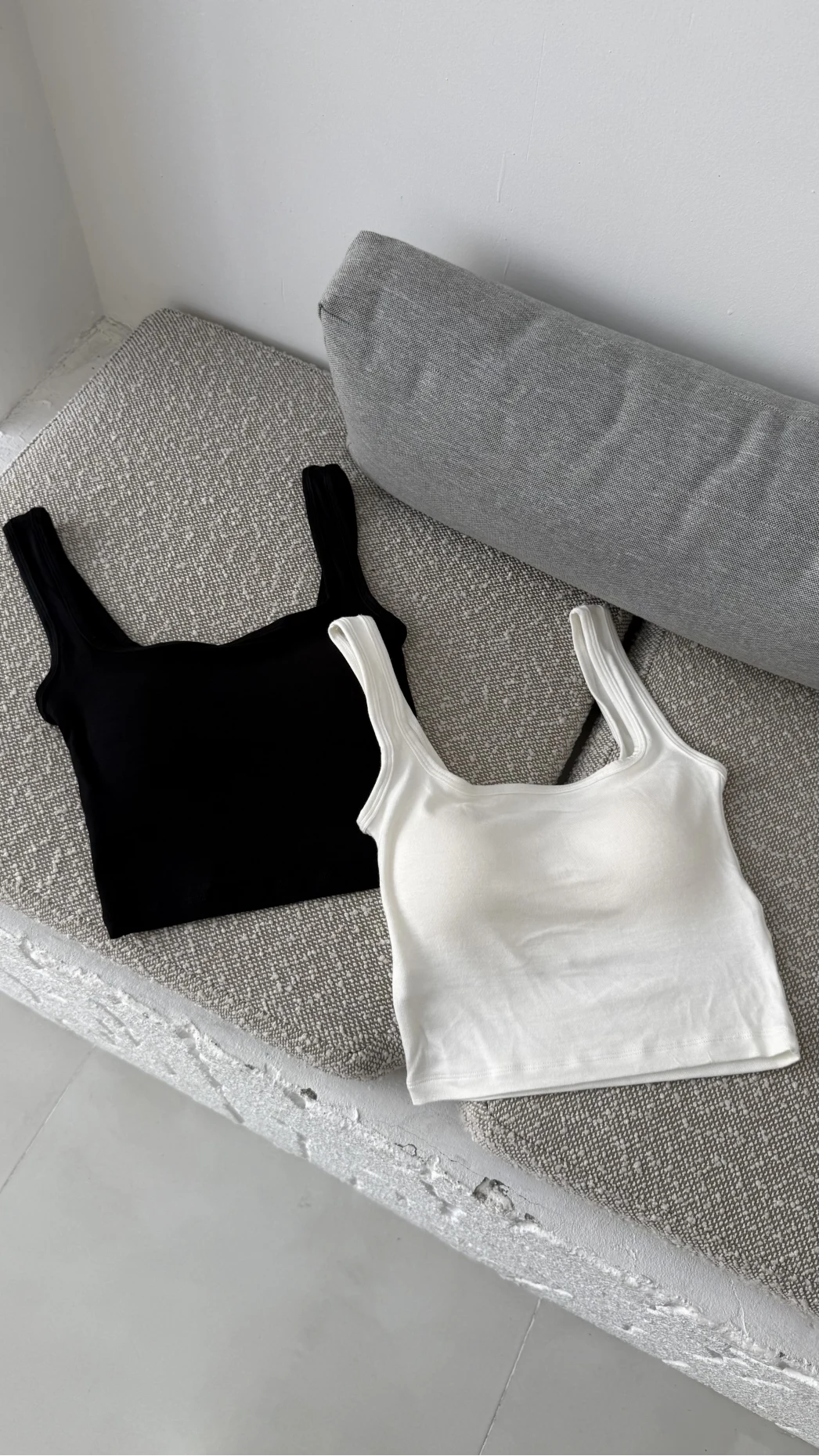 Göğüs Pedli Crop - Siyah