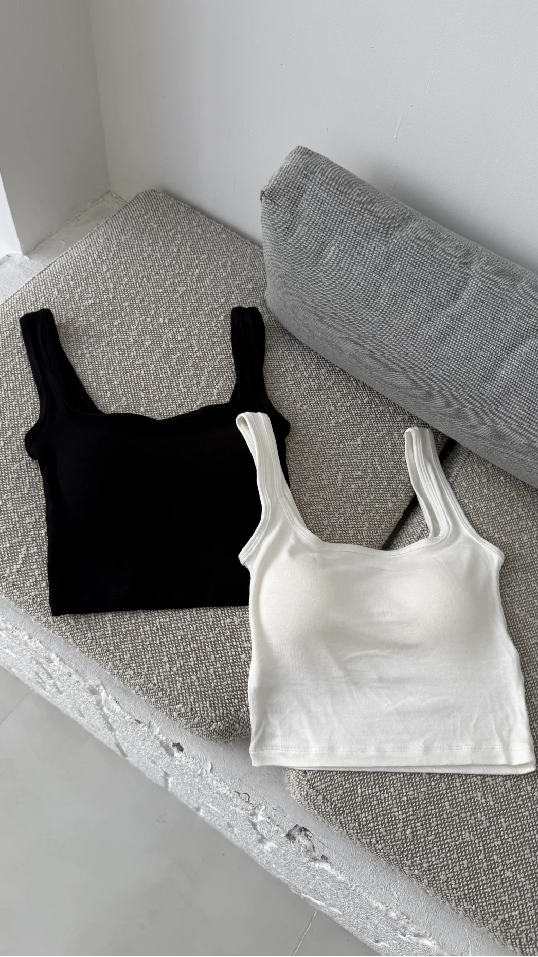 Göğüs Pedli Crop - Siyah