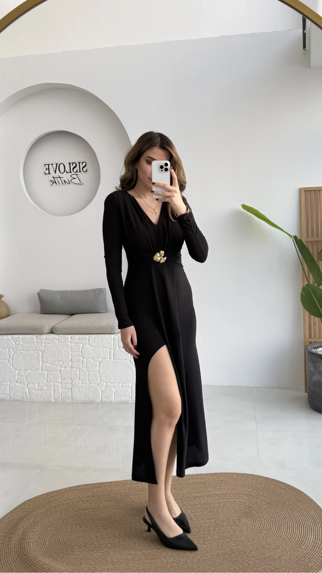 Pretty Aksesuar Detay Yırtmaçlı Elbise - Siyah - Kod: 0909