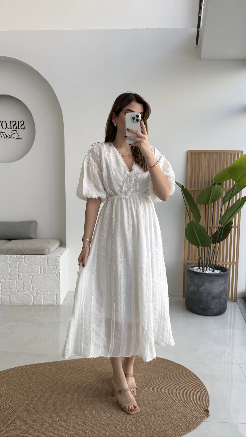 Alise Püsküllü V Yaka Balon Kol Elbise - Ekru - Kod: 3075