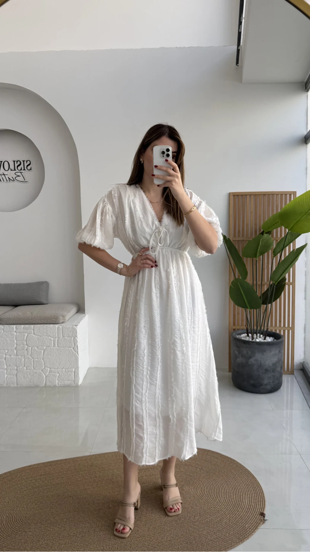 Alise Püsküllü V Yaka Balon Kol Elbise - Ekru - Kod: 3075