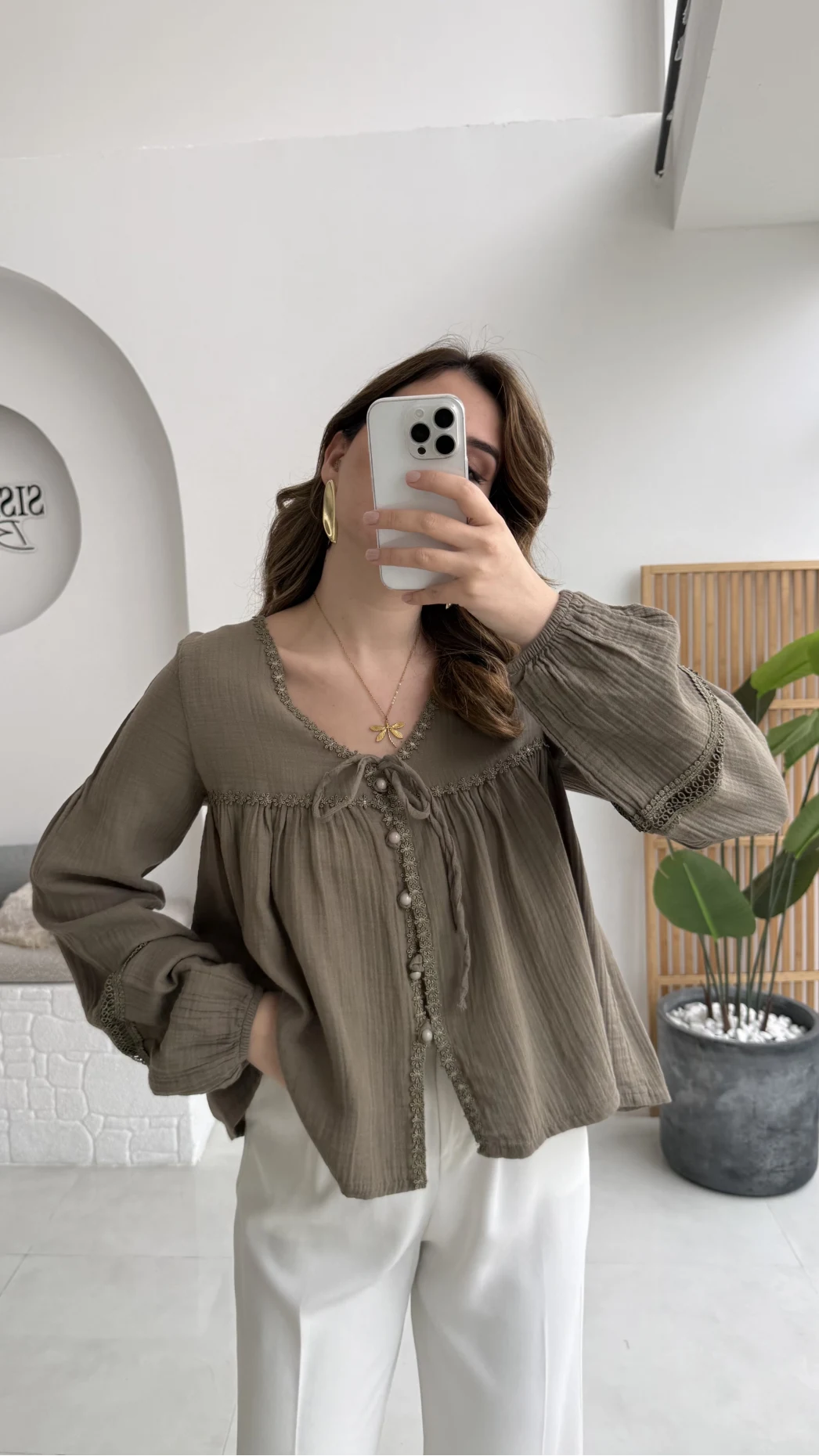 Peri İnci Detay Haki Bluz