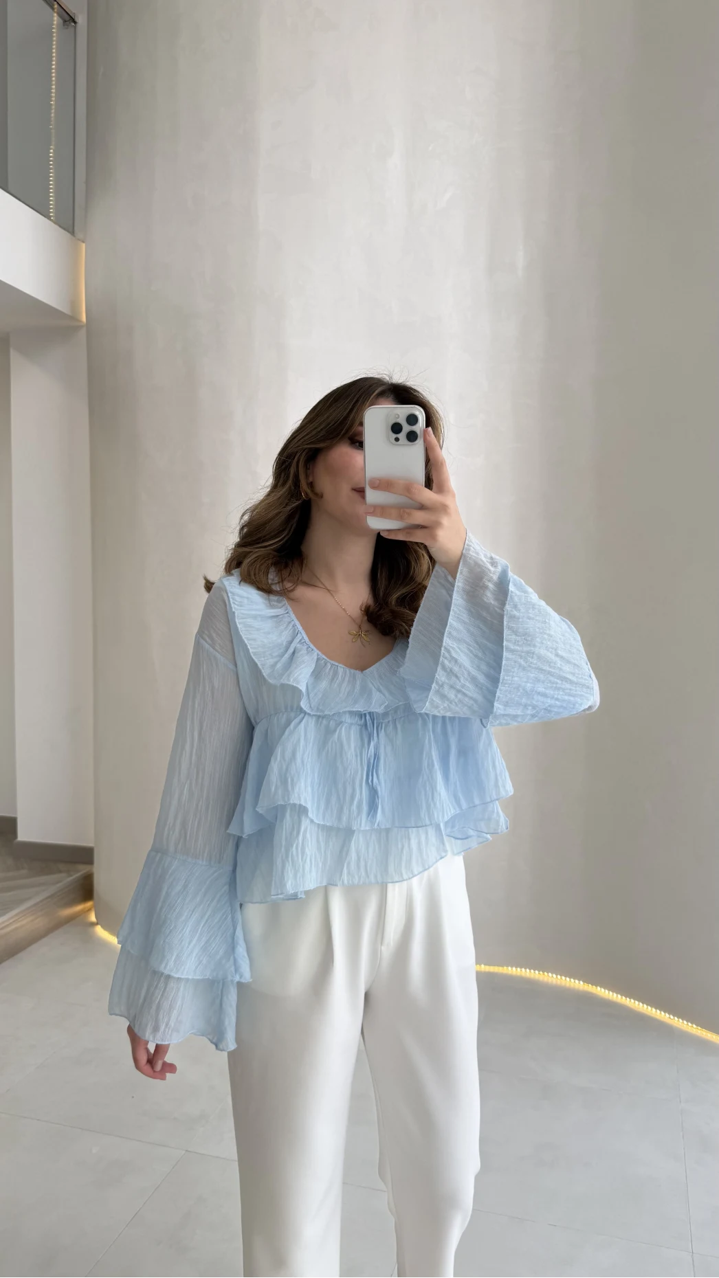 Liry Fırfırlı V Yaka Transparan Bluz - Mavi - Kod: 1060