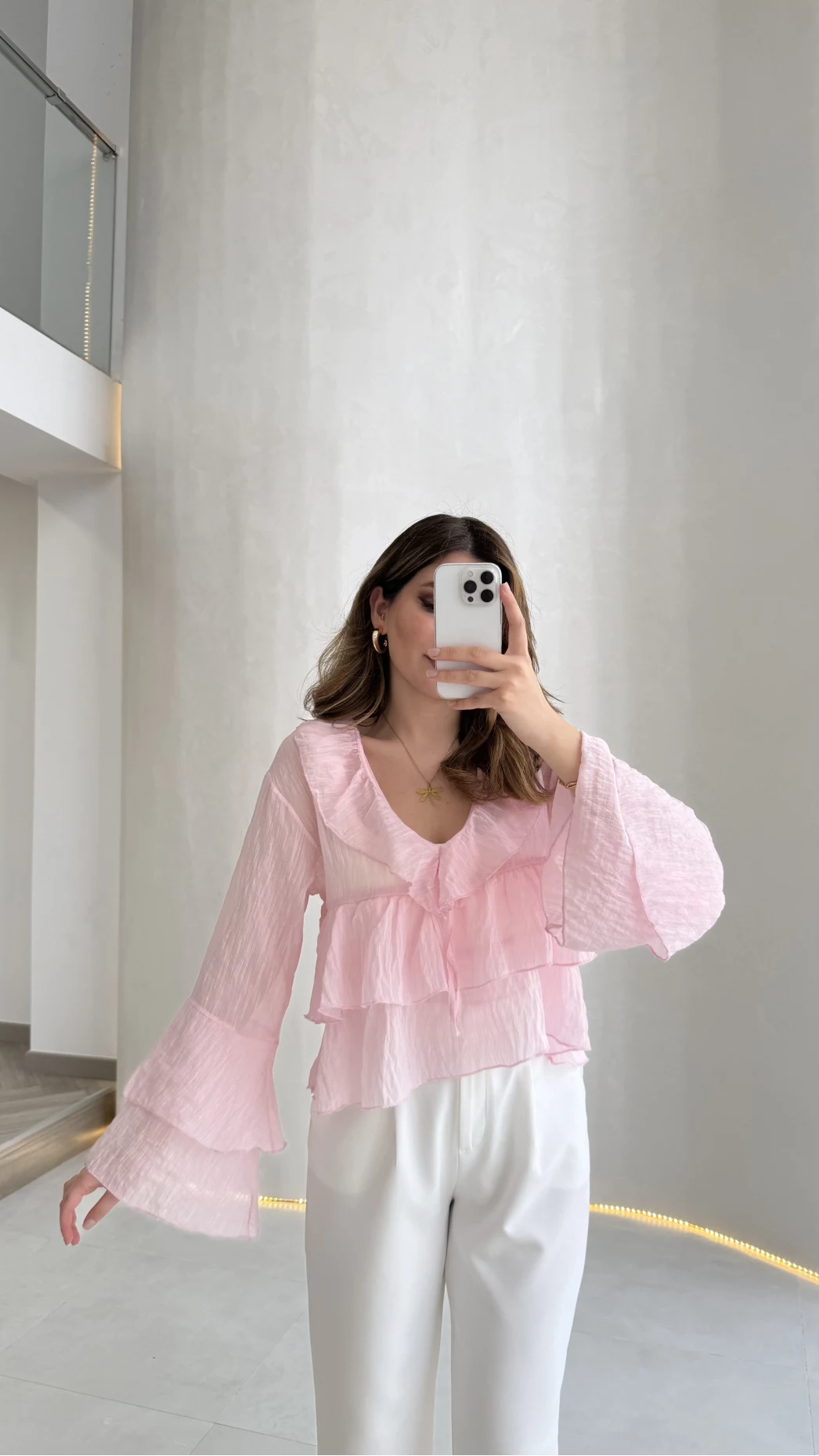 Liry Fırfırlı V Yaka Transparan Bluz - Pembe - Kod: 1060