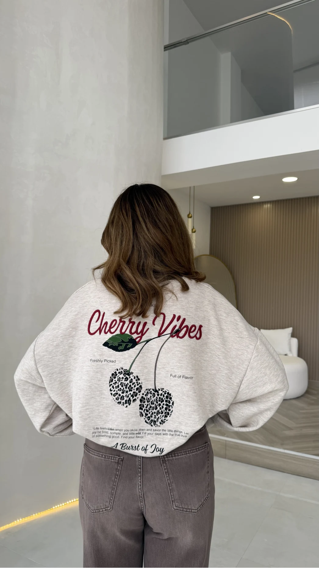 Bej Renkli Baskılı Sweatshirt - Kod: 01874