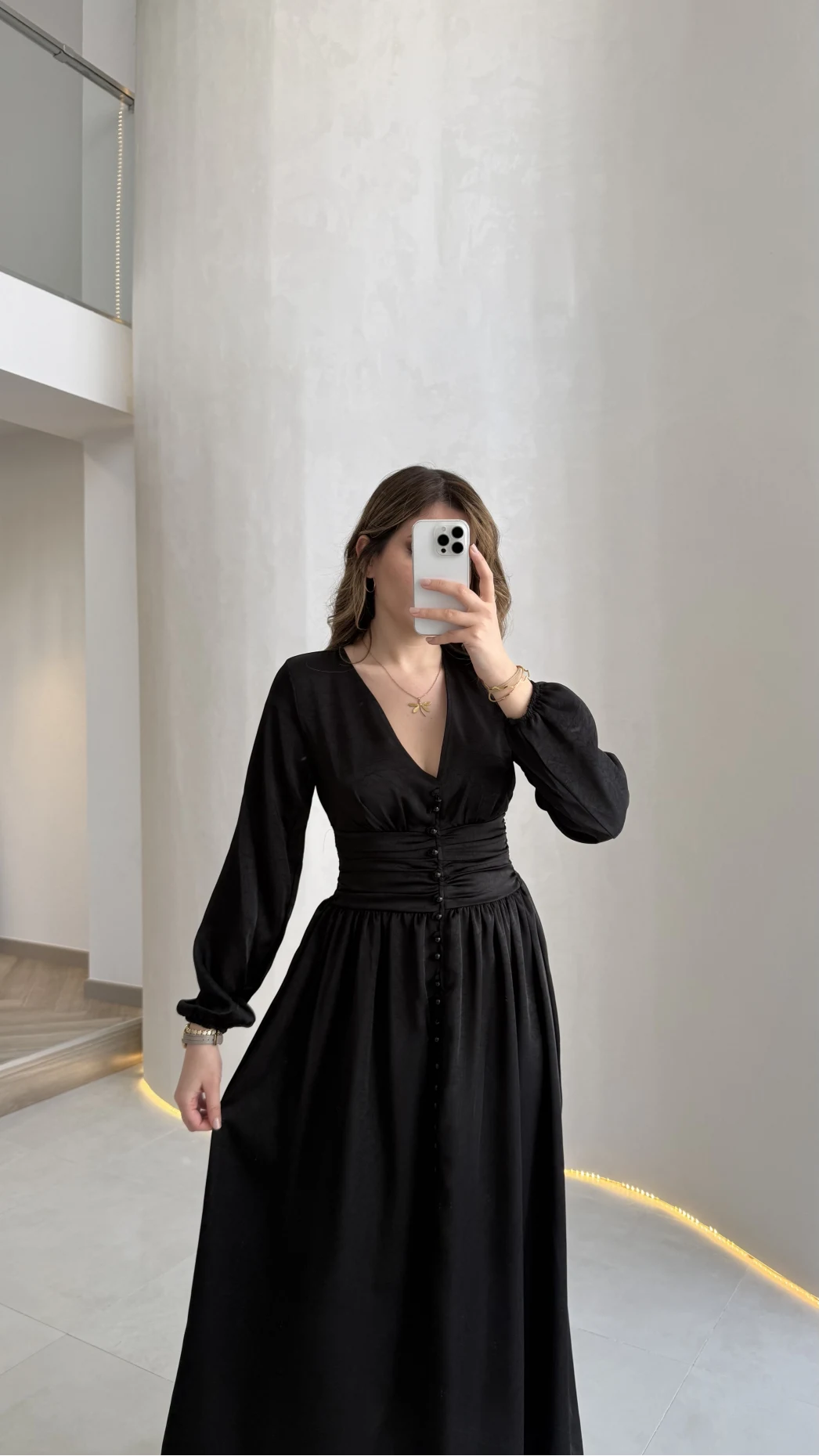 Bernıce Beli Büzgü Detay Düğmeli Saten Elbise - Siyah - Kod: 0974