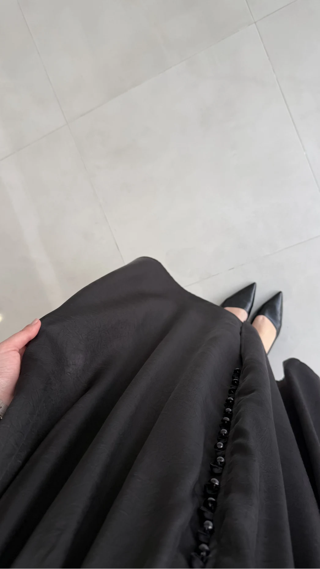 Bernıce Beli Büzgü Detay Düğmeli Saten Elbise - Siyah - Kod: 0974