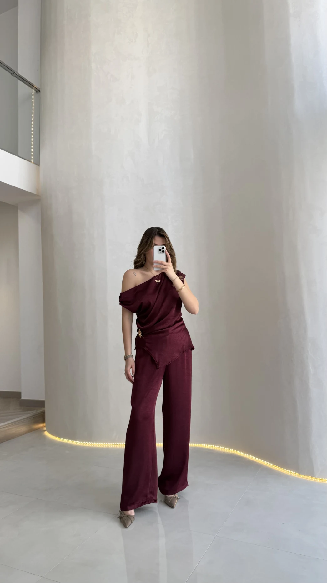 Destino Aksesuar Detay Sıfır Kol Saten Takım - Mürdüm