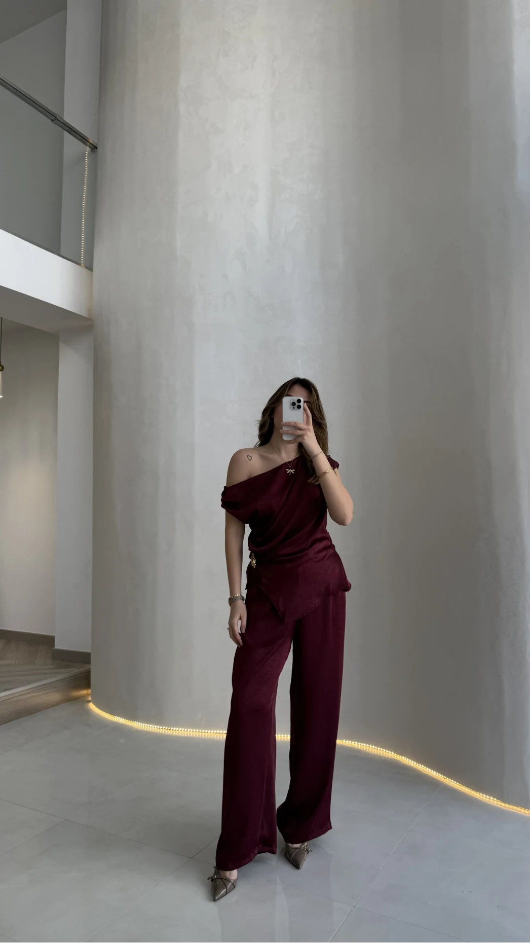 Destino Aksesuar Detay Sıfır Kol Saten Takım - Mürdüm