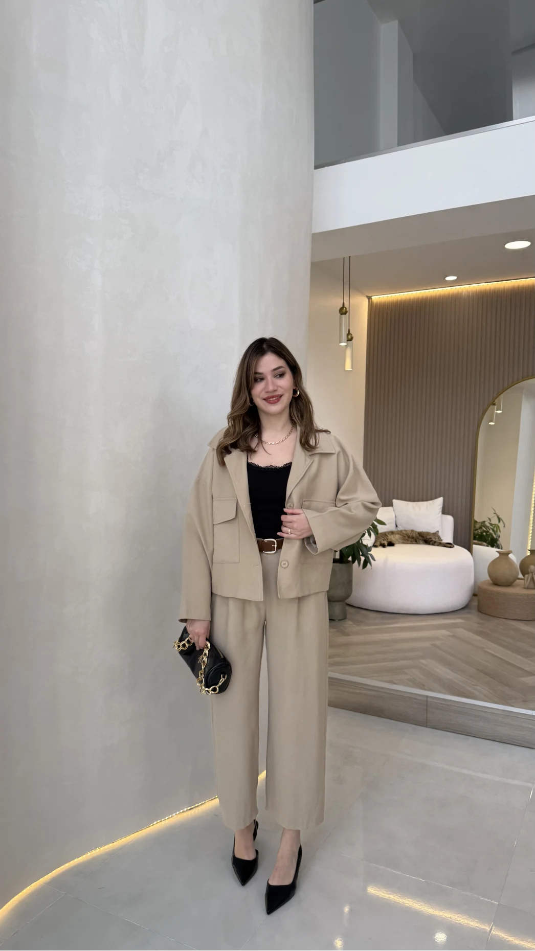 Cepli Kemerli Oversize Ceket-Pantolon Takım - Vizon - Kod: 9025