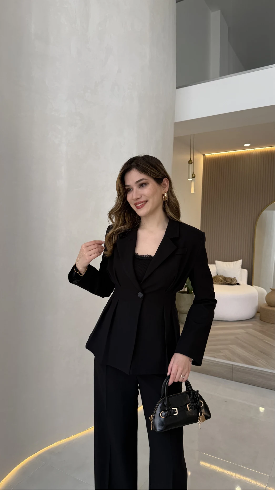 Charlotte Pilili Bele Oturan Takım - Siyah - Kod: 8884