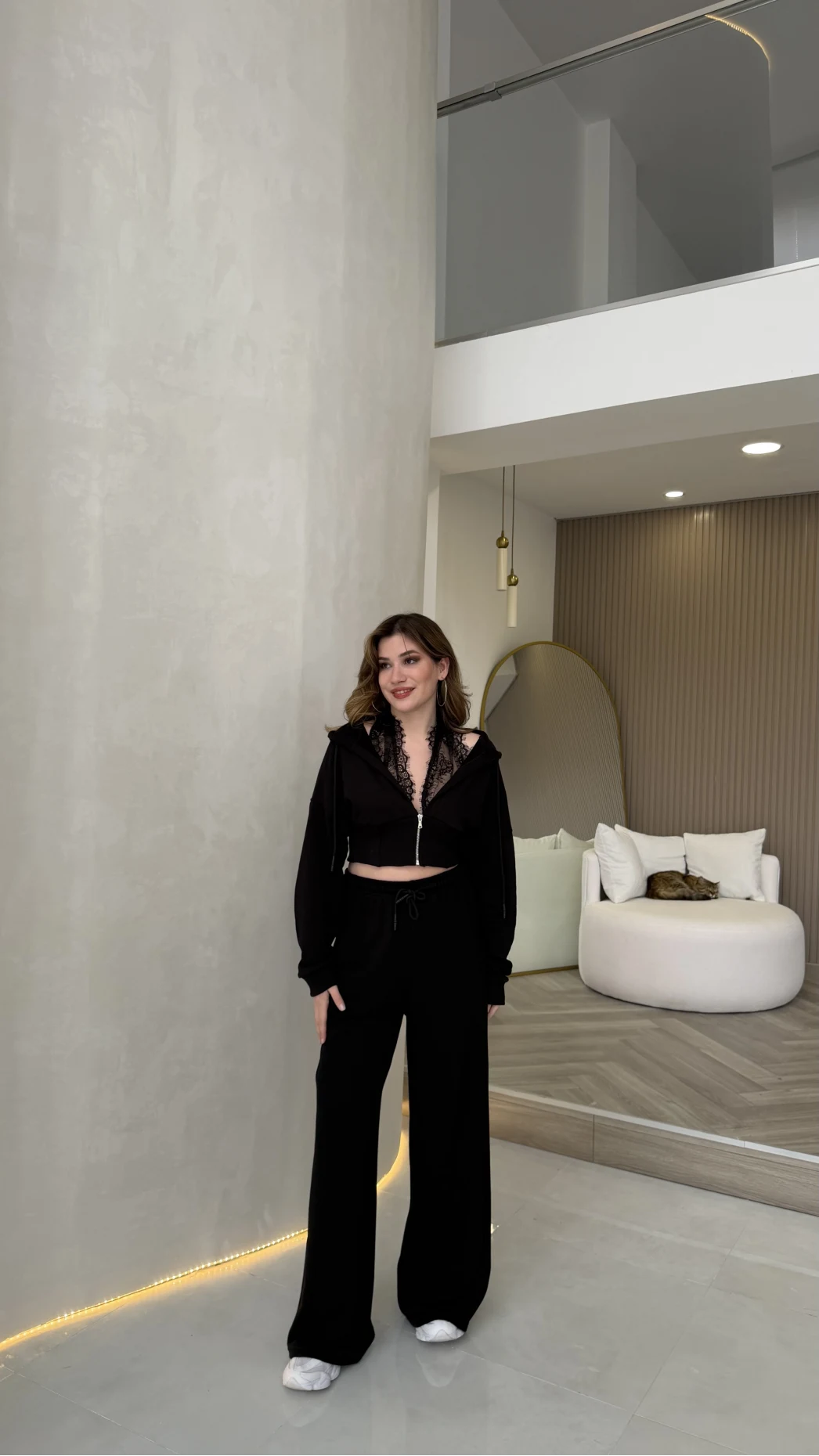 Herra Dantel Detay Kapüşonlu Crop Eşofman Takım - Siyah