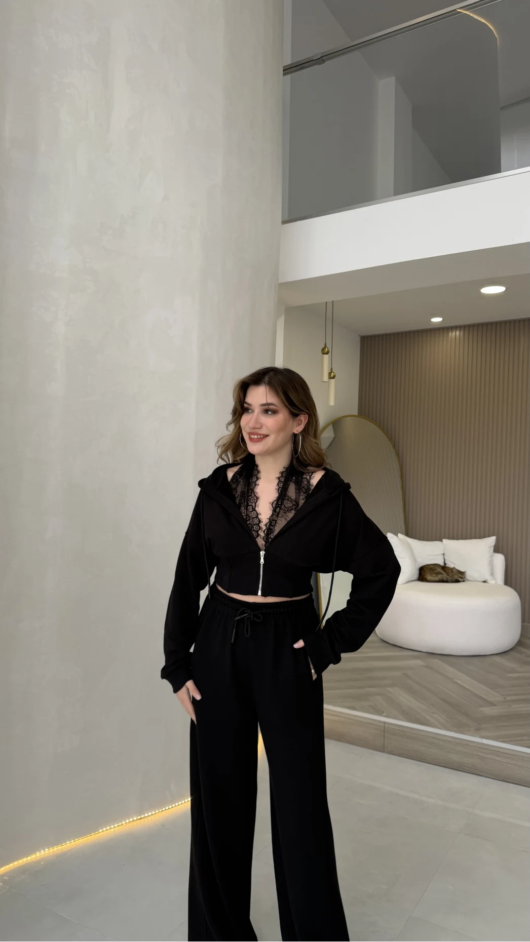 Herra Dantel Detay Kapüşonlu Crop Eşofman Takım - Siyah