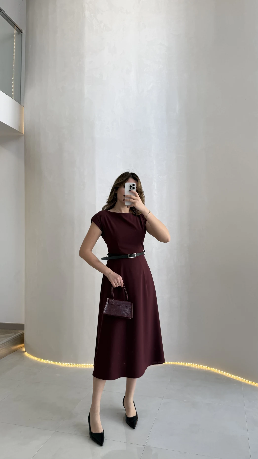 Bonita Vatkalı Midi Boy Kemerli Elbise - Bordo