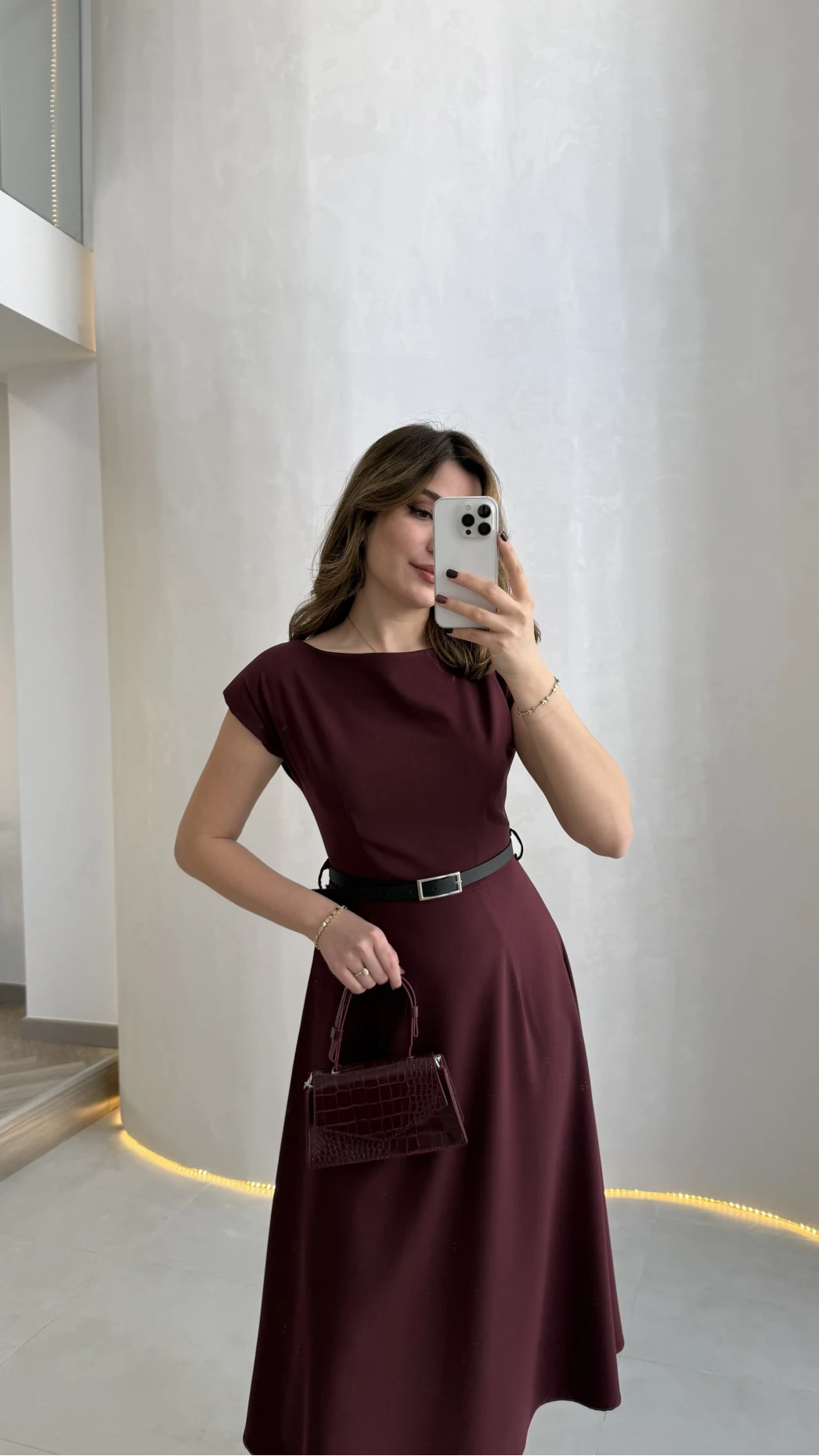 Bonita Vatkalı Midi Boy Kemerli Elbise - Bordo