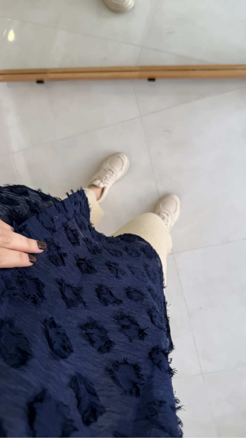 Whisper Püsküllü İnce Gömlek - Lacivert - Kod: 2235