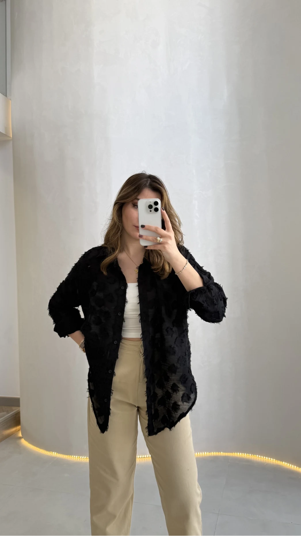 Whisper Püsküllü İnce Gömlek - Siyah - Kod: 2235