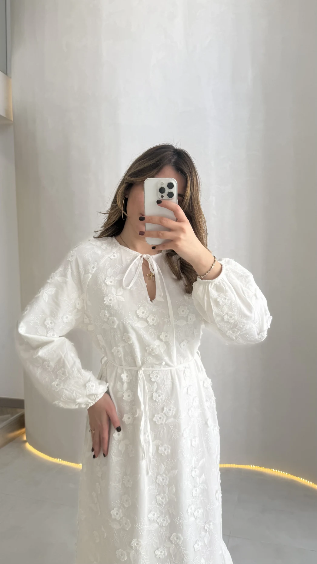 Çiçek Nakış Detaylı Bağcıklı Astarlı Elbise - Ekru - Kod: 8100