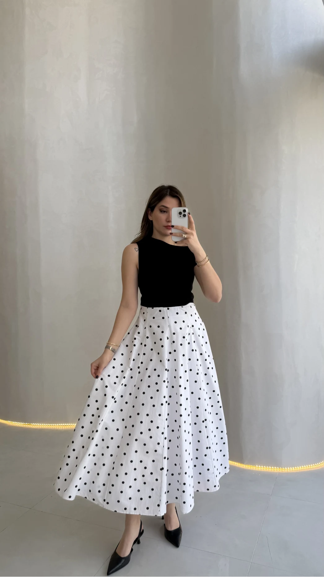 Puantiyeli Astarlı Kloş Etek - Beyaz