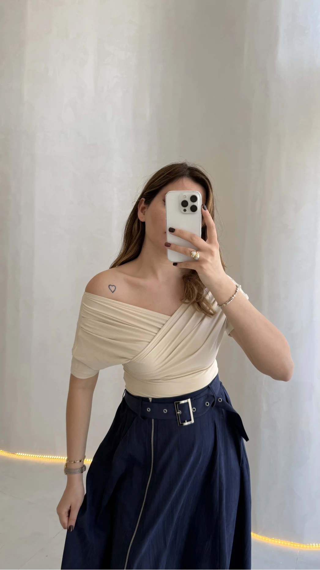 Dilvin Pile Detay Kayık Yaka Body - Bej